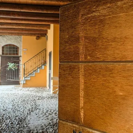 Lägenhet Intero Alloggio: Frida's Bergamo